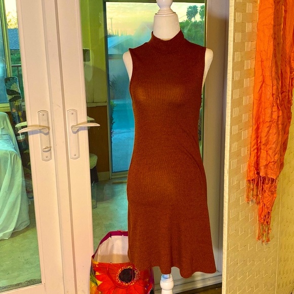 FOREVER 21 RIBBED SLEEVELESS MOCK TURTLENECK MINI DRESS ORANGE - Picture 1 of 11
